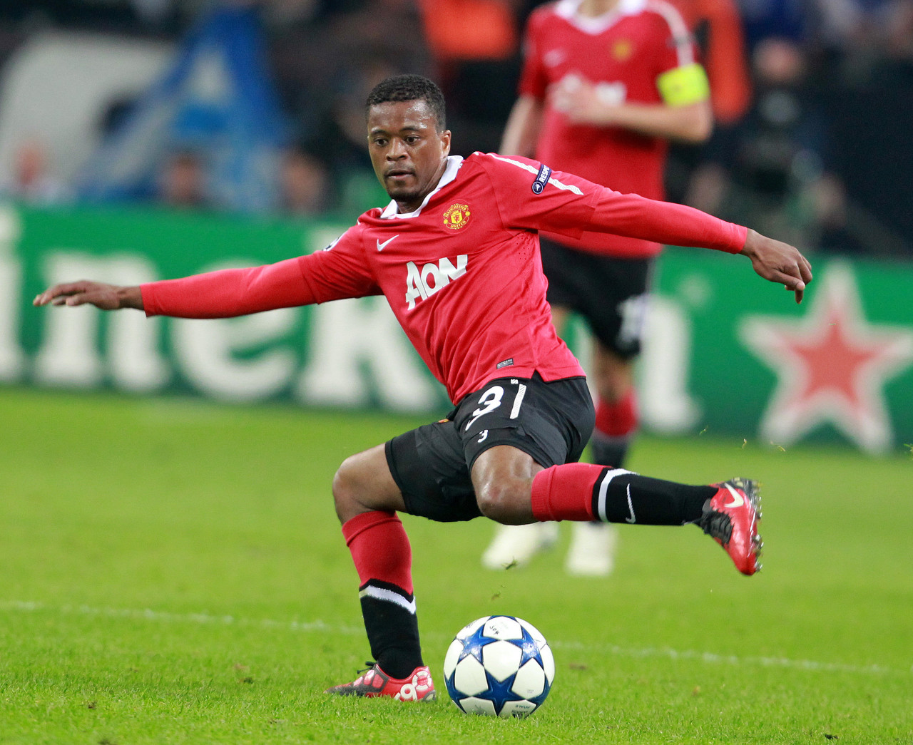 團入主後 團入主後